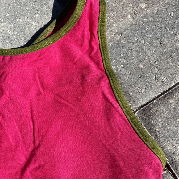 Fabletics Siena High-Impact Padded Sports Bra Pink and Green Size Medium - Picture 5 of 8